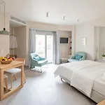 Townhouse アパートホテル Lefkáda